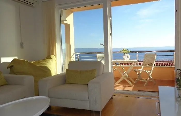 Apartment Lara